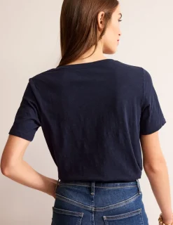 Tops & Blouses | T-Shirts & Tanks-Boden Regular V-Neck Slub T-shirt- Navy