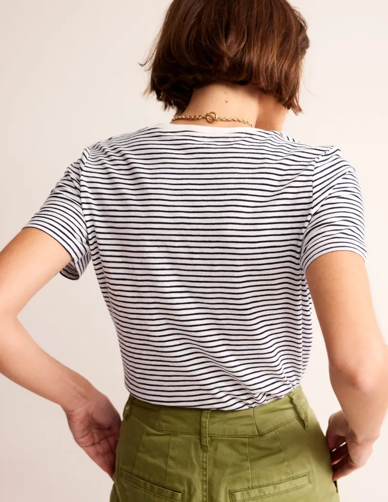 Nightwear & Lougewear | T-Shirts & Tanks-Boden Regular V-Neck Slub T-shirt-Ivory, Navy Ivory,Navy