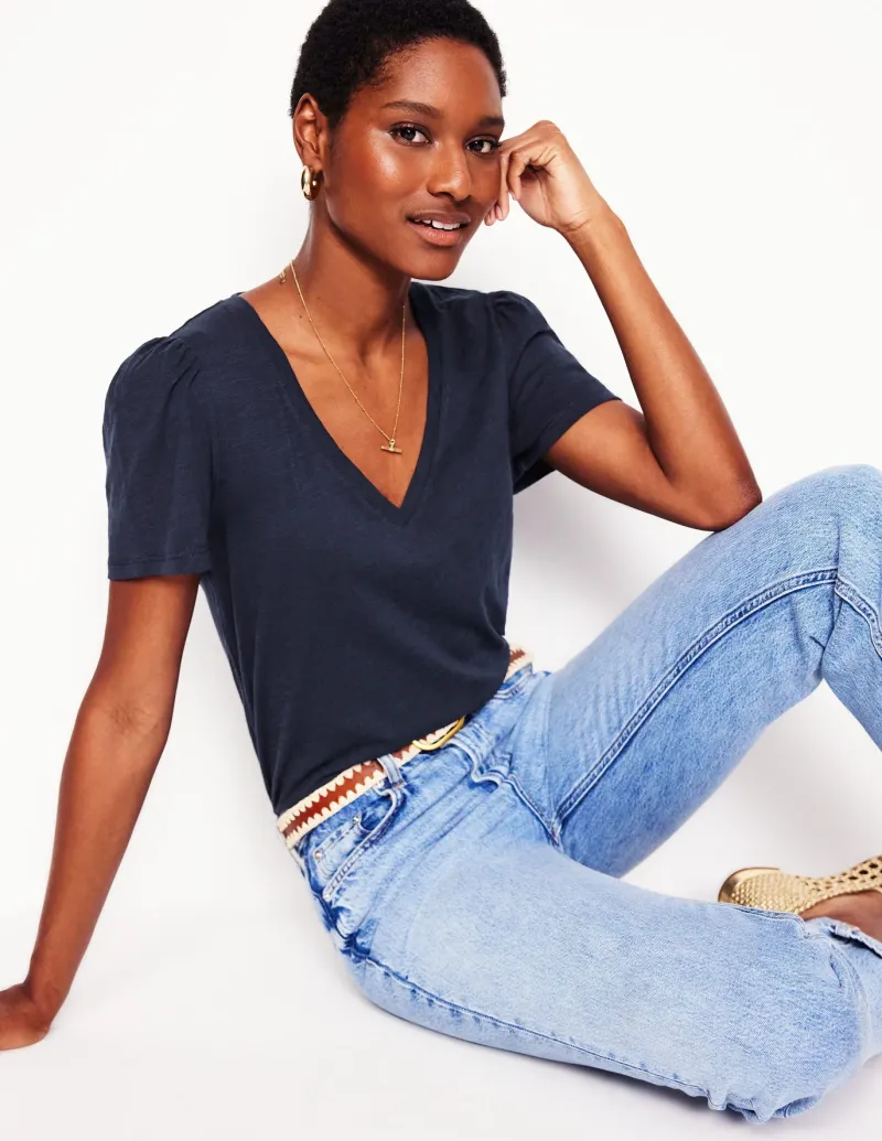 Nightwear & Lougewear | T-Shirts & Tanks-Boden Short Sleeve V Neck T-shirt- Navy